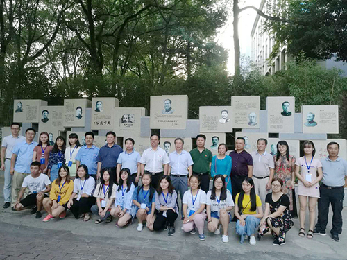 mmexport1505483300057x