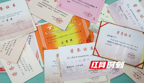 九州线上平台一学霸宿舍5名女生考研成功