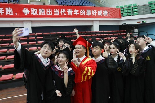 20万人见证！九州线上平台2022届毕业生专属高光时刻